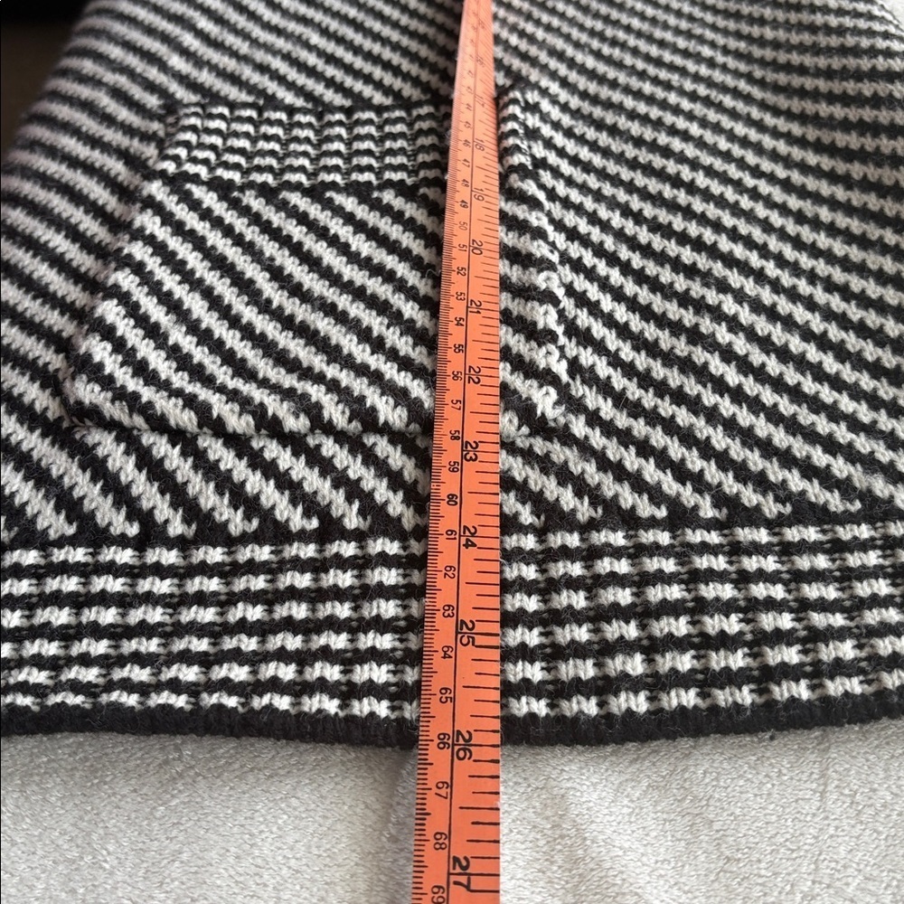 DEX Monochrome Knit Open Sweater - Picture 8 of 8